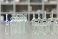 //jjrorwxhimlqlm5m.ldycdn.com/cloud/ppBplKorloSRpliiimlkq/Ampoule-And-Vial-Comparison.jpg